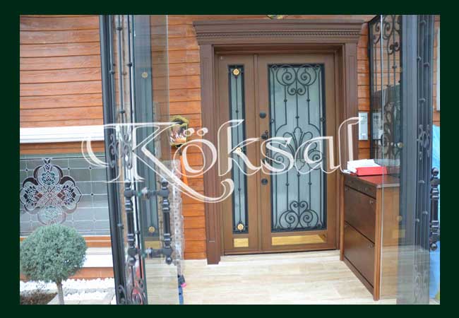 Ahşap Ferforje Villa Kapı Modeli